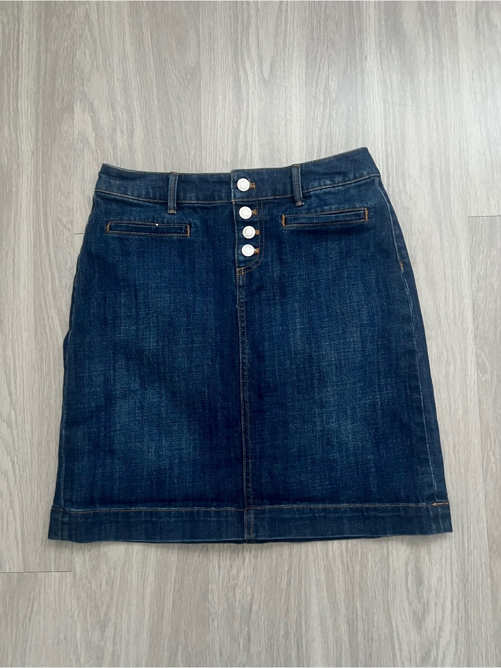 Talbots Dark Wash Denim Button Front A-Line Skirt Size 2